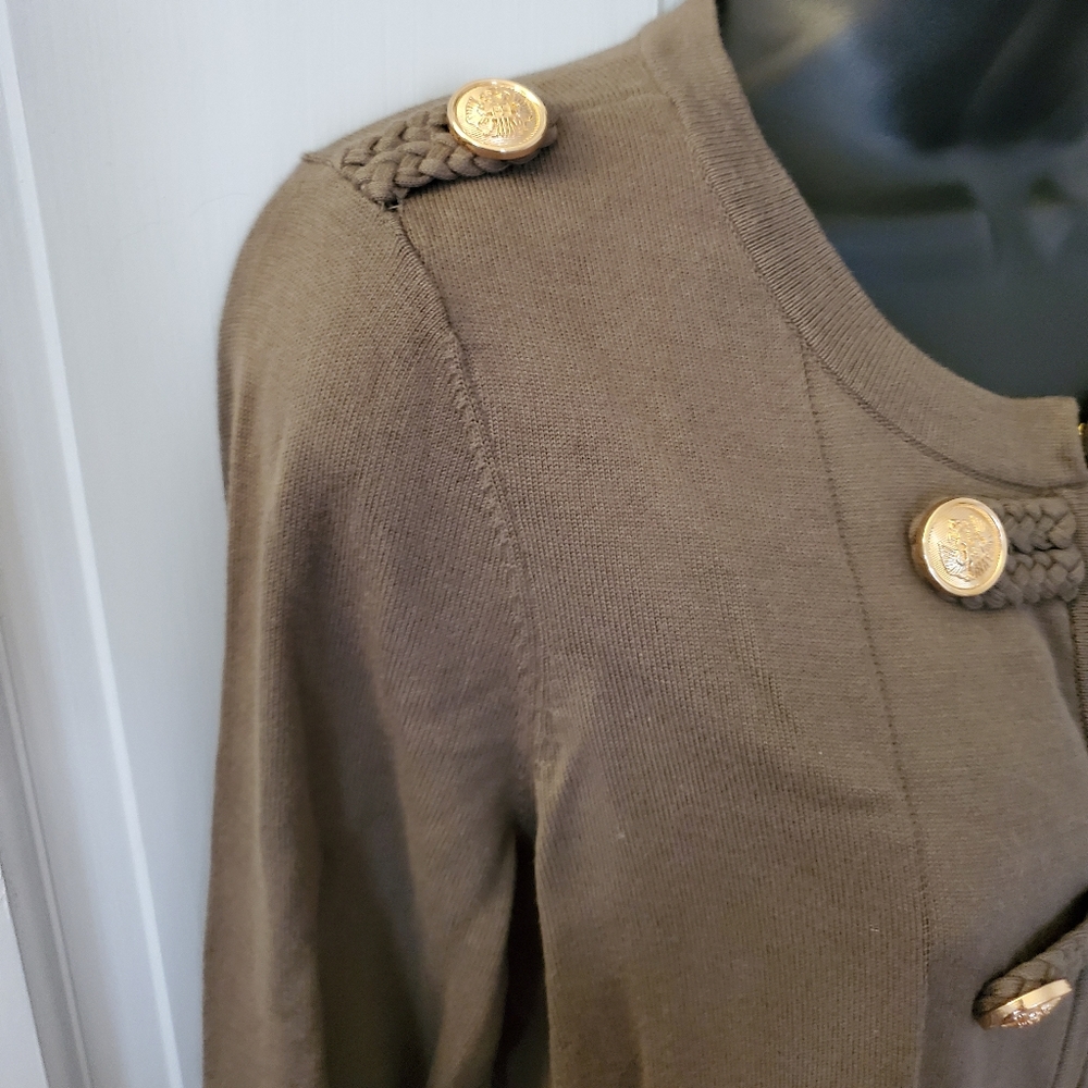 Sweater - Picture 2 of 3